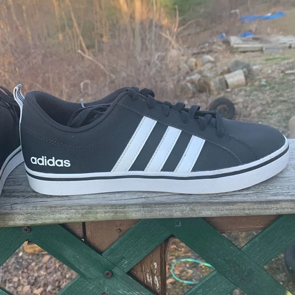 Adidas VS Pace 2.0 Sneakers Sz 8.5 Black/White